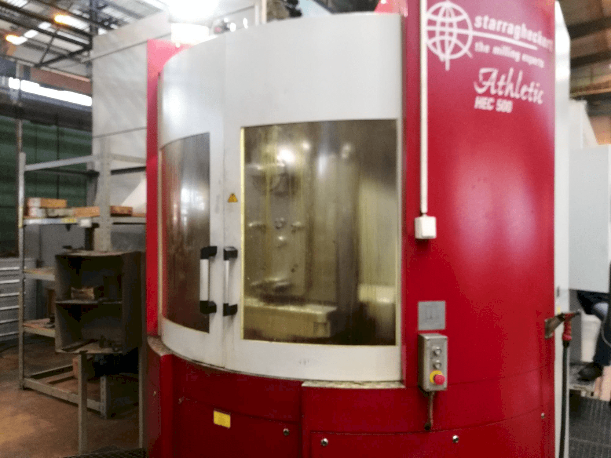 Vooraanzicht van Starragheckert HEC 500 machine