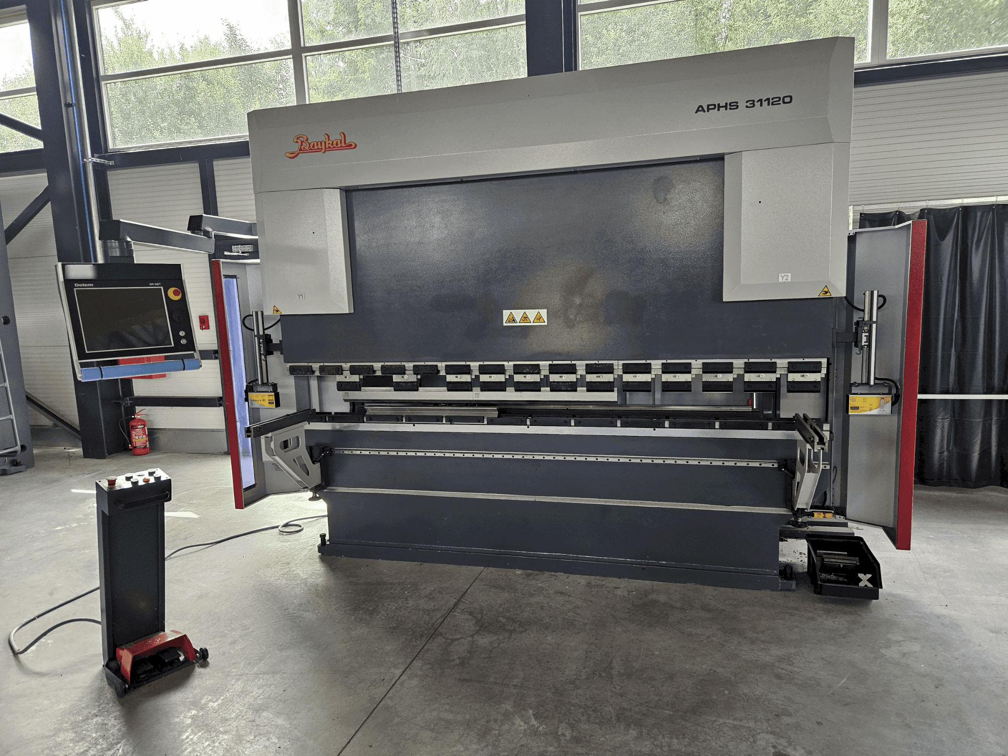 Vooraanzicht van Baykal APHS 31120 machine