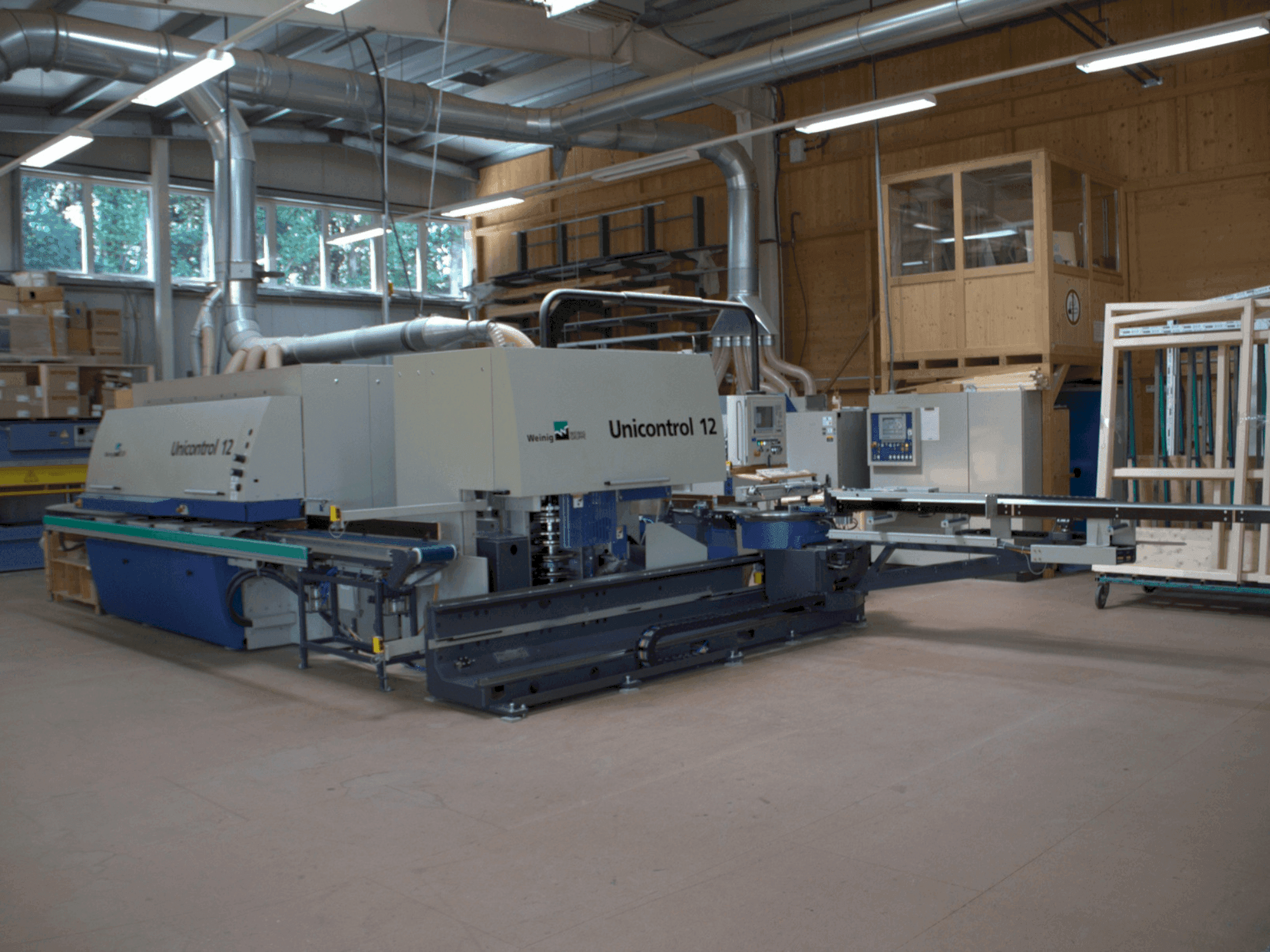 Vooraanzicht van WEINIG / DIMTER UNICONTROL 12 machine