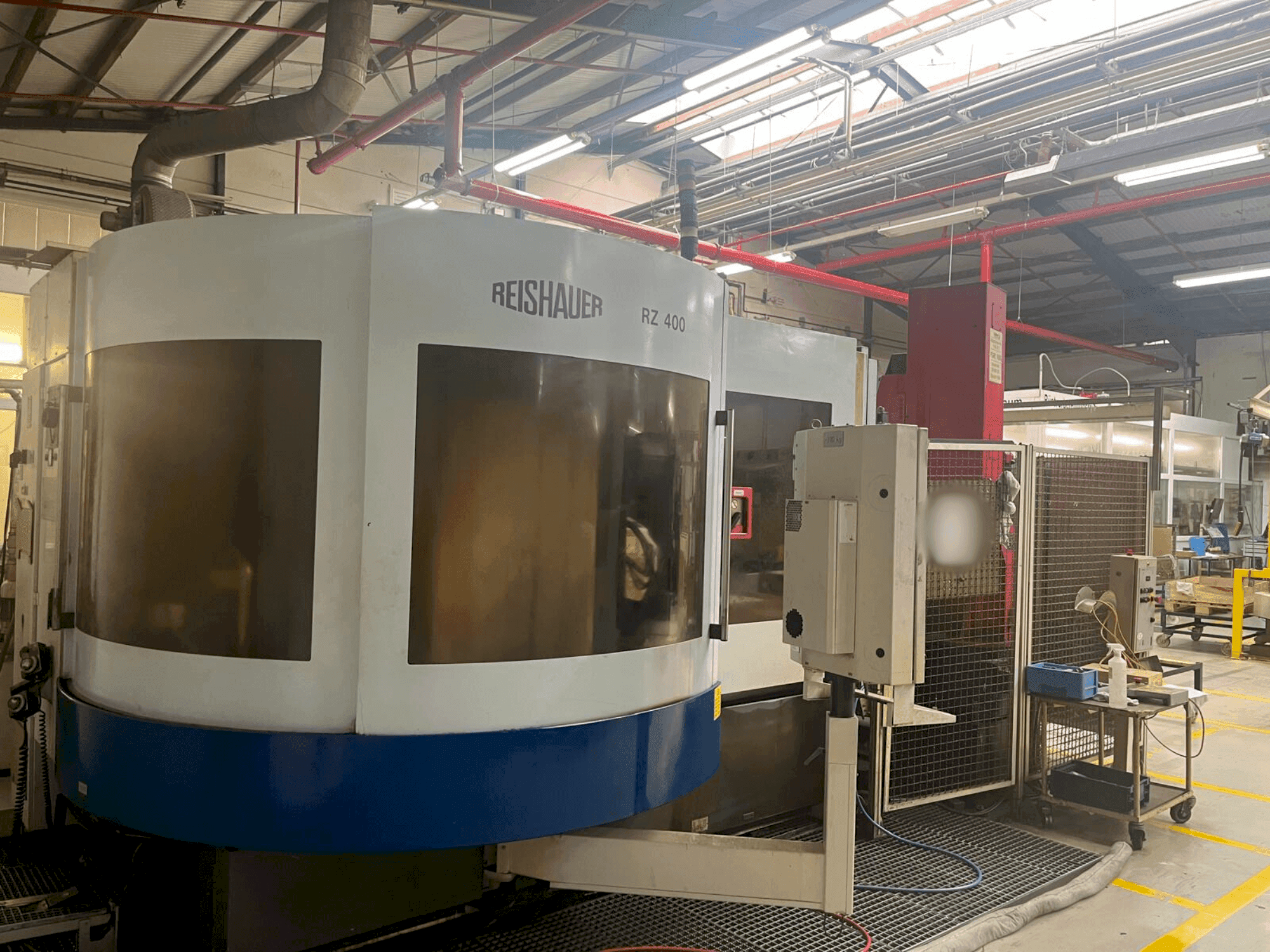 Vooraanzicht van Reishauer RZ 400 machine