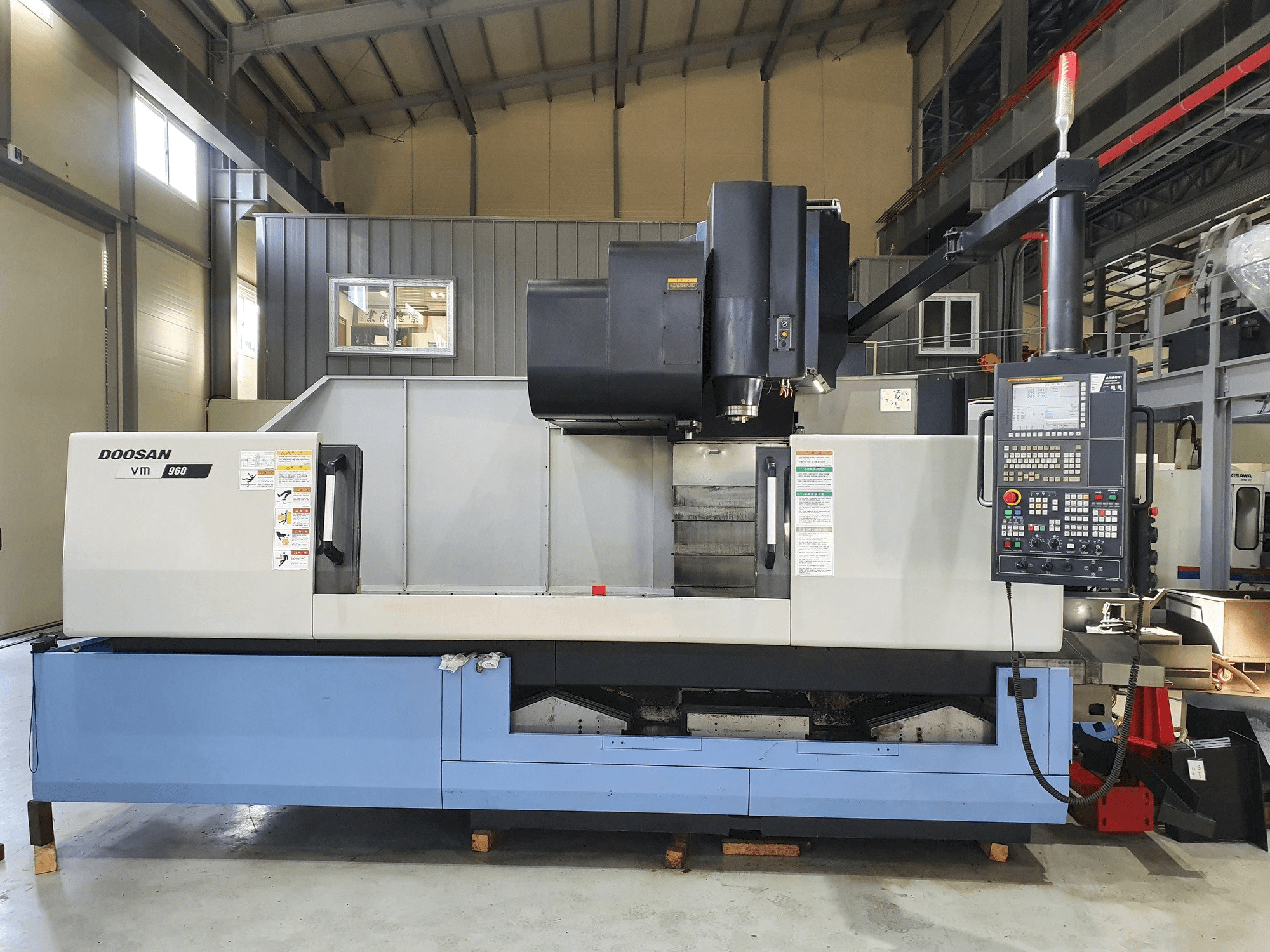 Vooraanzicht van Doosan VM 960 machine