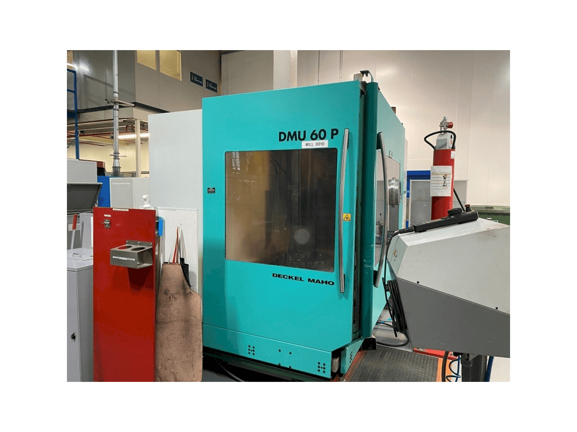 Vooraanzicht van DECKEL MAHO DMU 60P machine